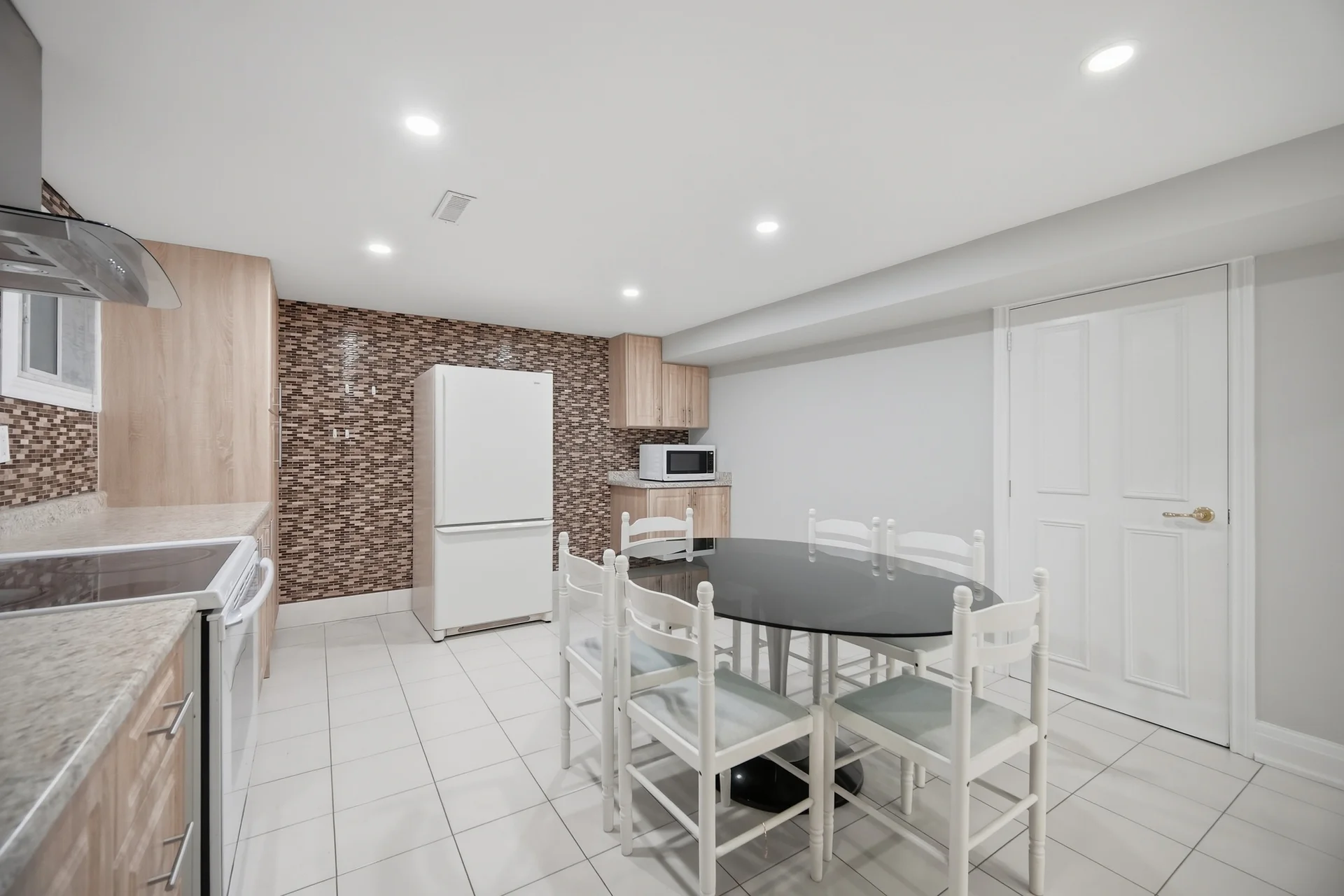 32 Colton Crescent South, Woodbridge - photo 57