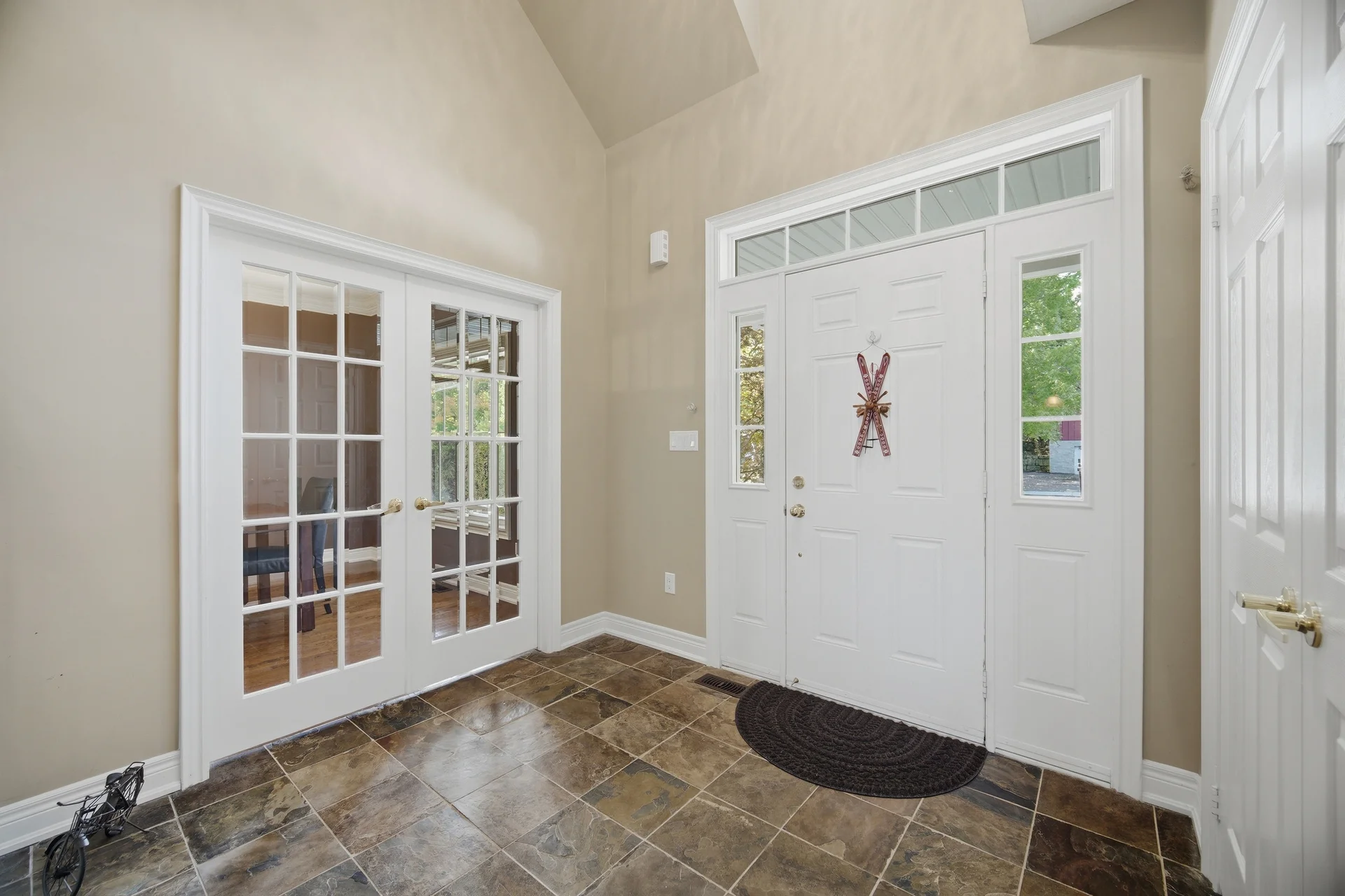 15727 McLaughlin Road, Inglewood - photo 19