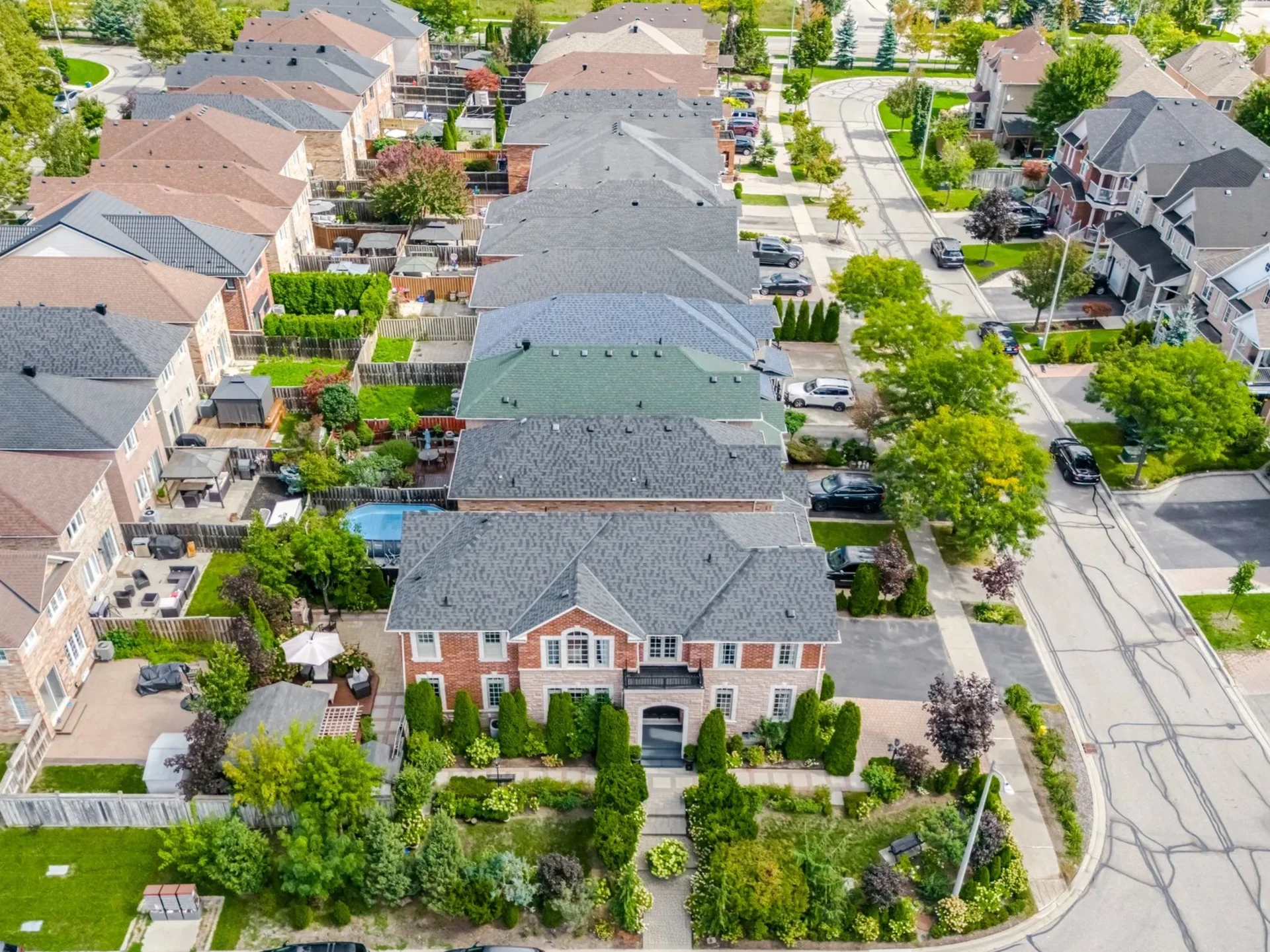 127 Ozner Crescent, Woodbridge - photo 3