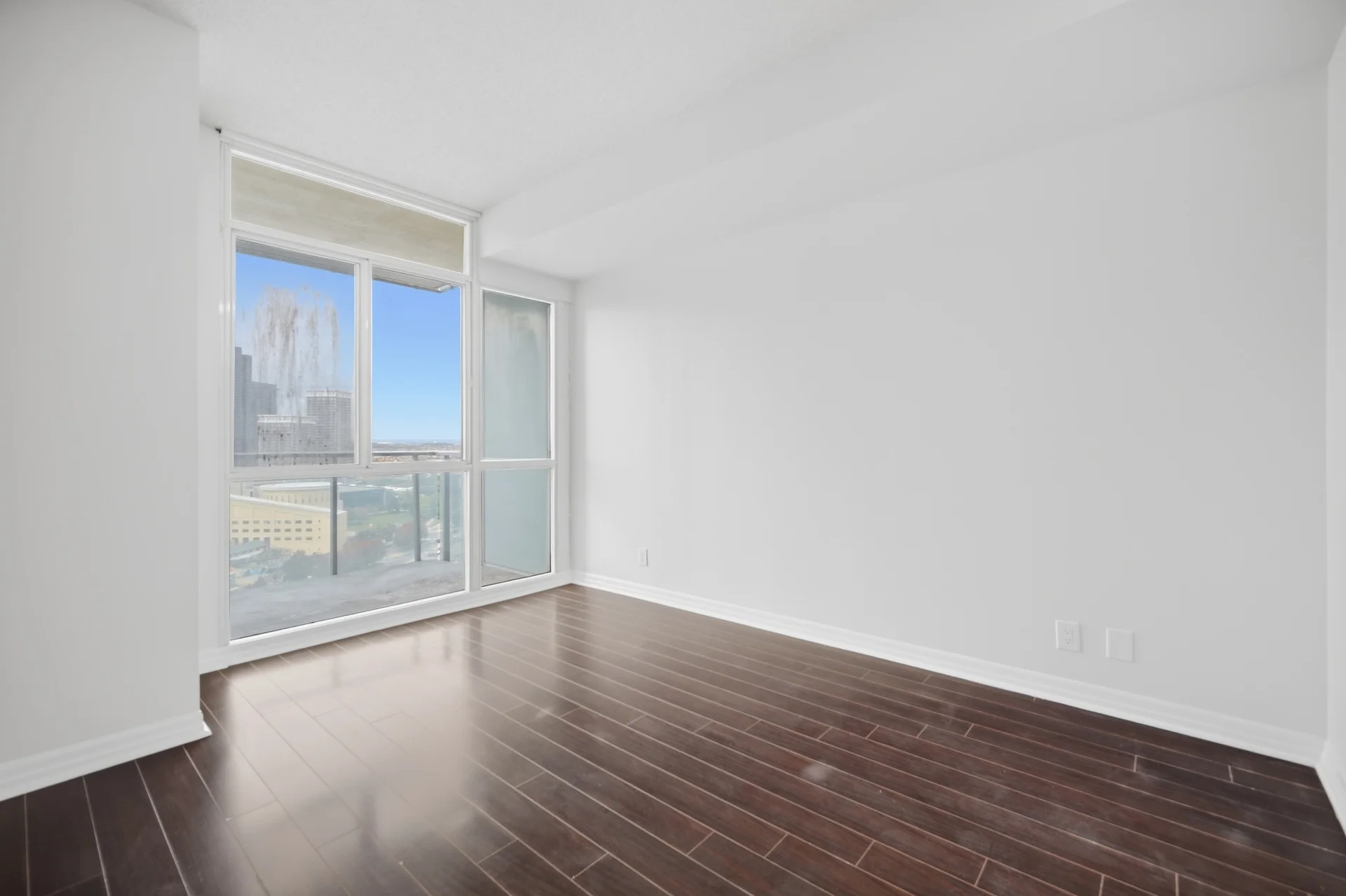 #2008-220 Burnhamthorpe Road West, Mississauga - photo 20