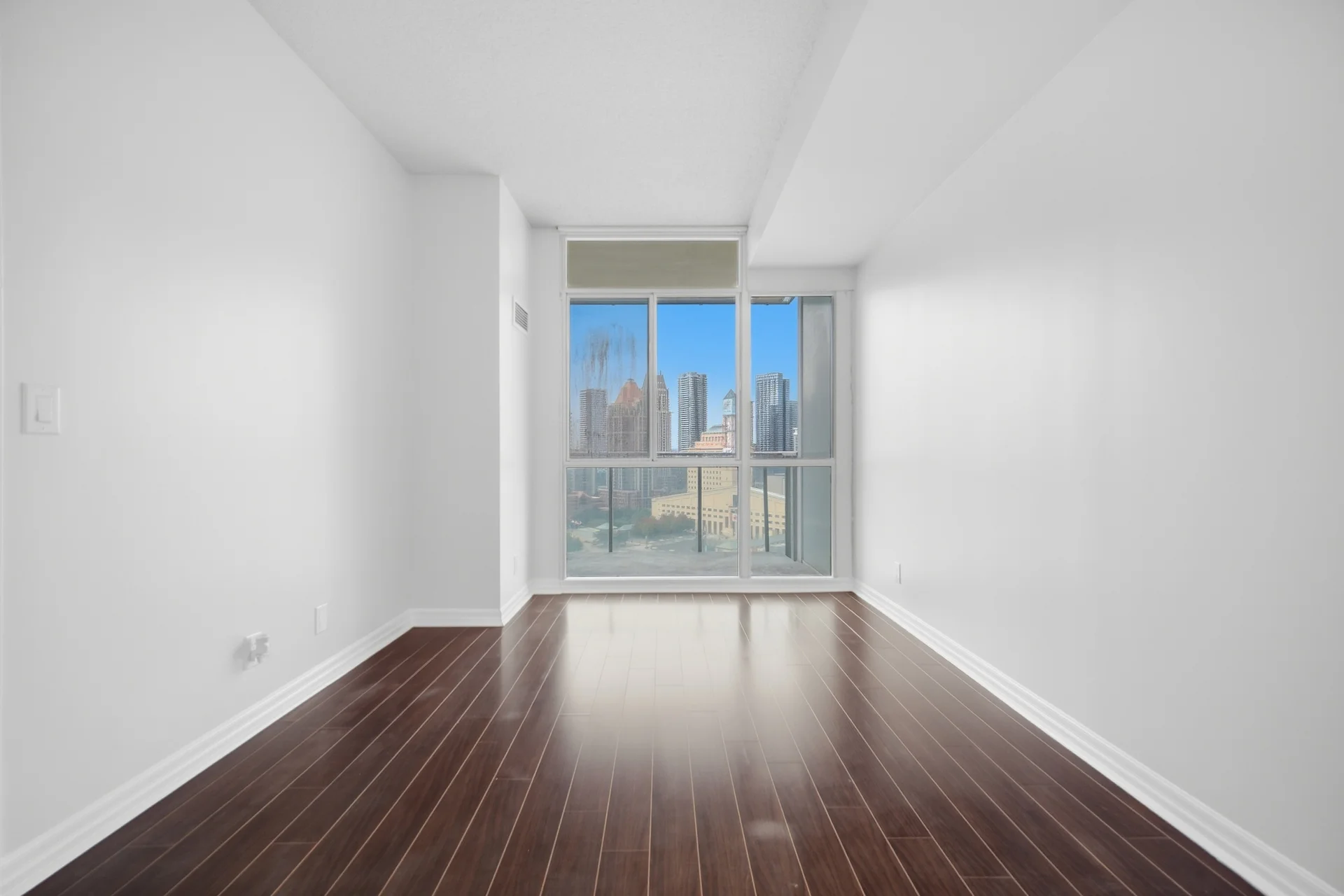 #2008-220 Burnhamthorpe Road West, Mississauga - photo 21