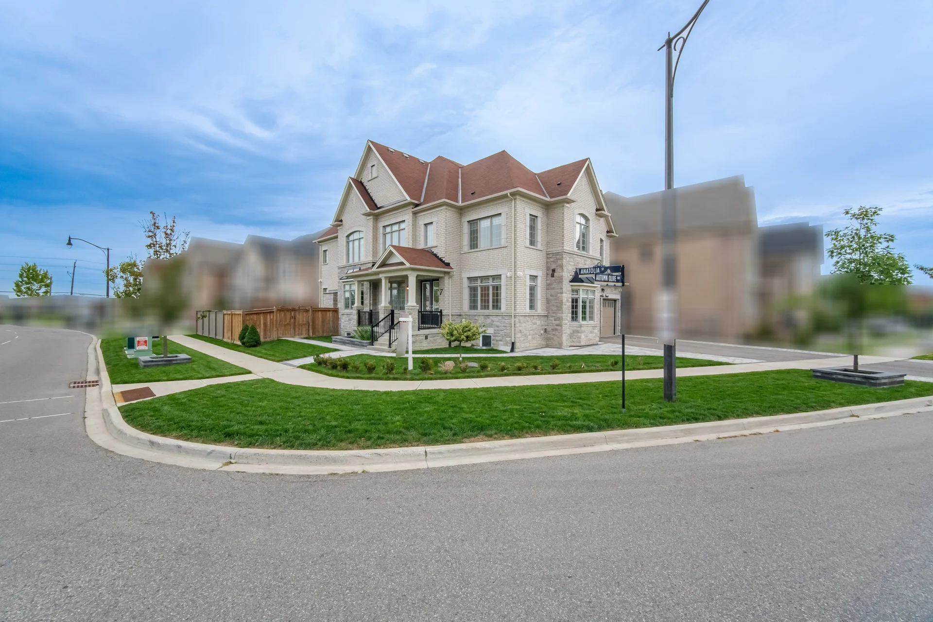 7 Anatolia Street, Brampton - photo 14