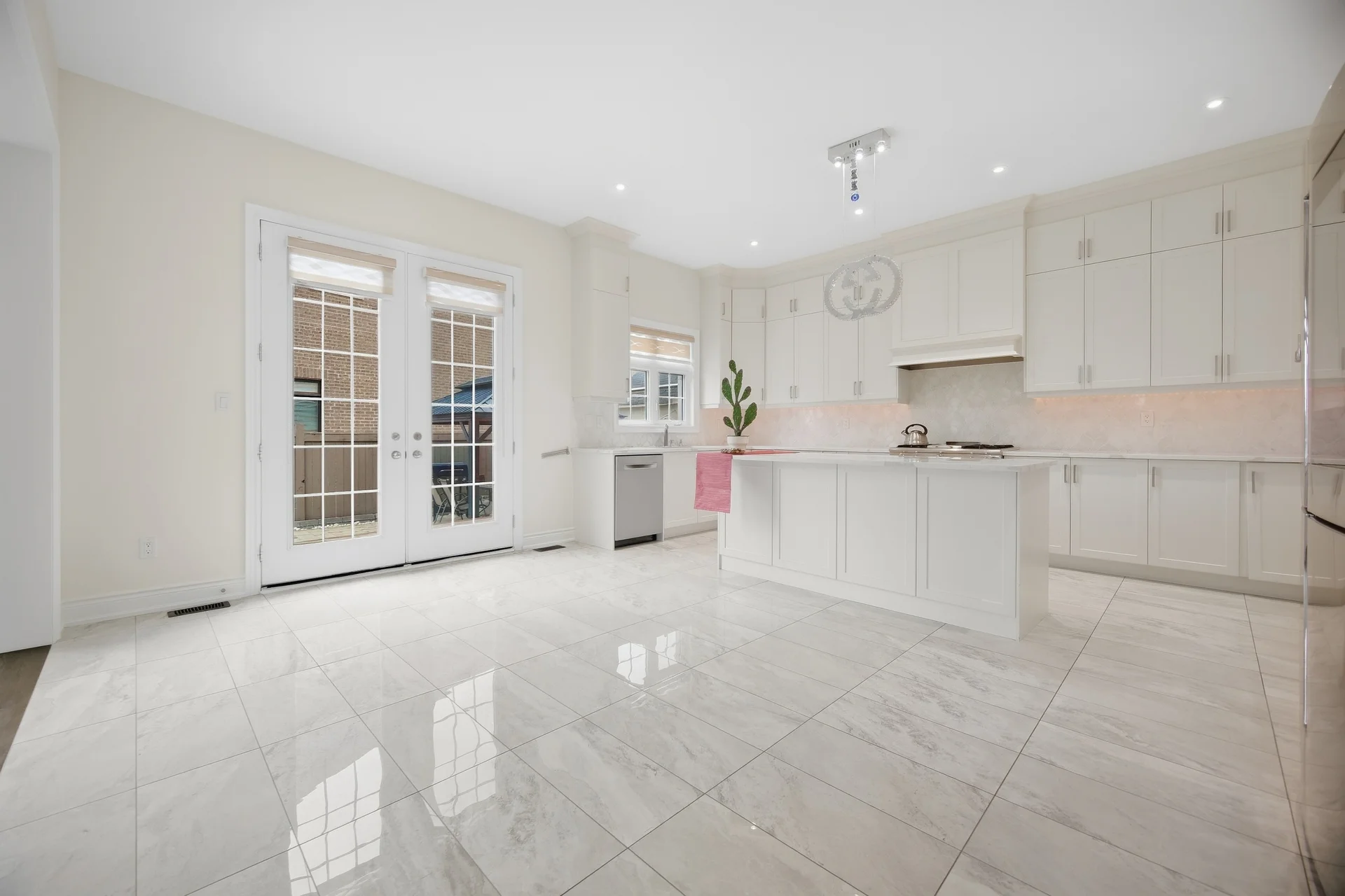 7 Anatolia Street, Brampton - photo 36