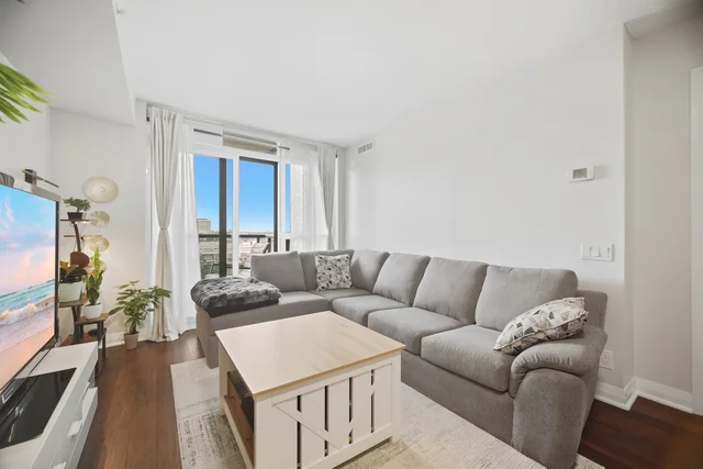 #901-5 Valhalla Inn Road, Etobicoke - photo 16