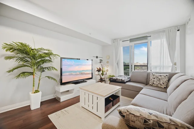 #901-5 Valhalla Inn Road, Etobicoke - photo 17
