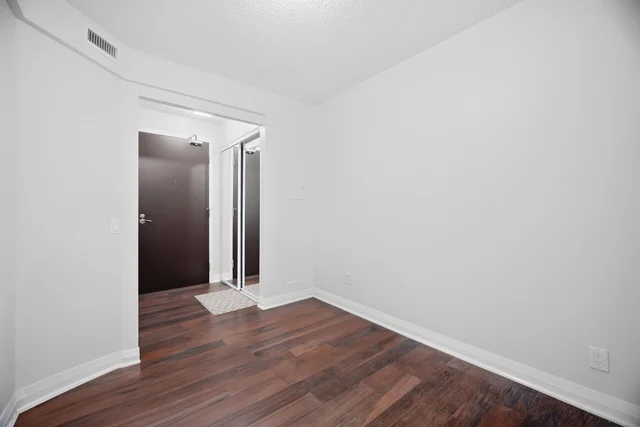 #901-5 Valhalla Inn Road, Etobicoke - photo 25