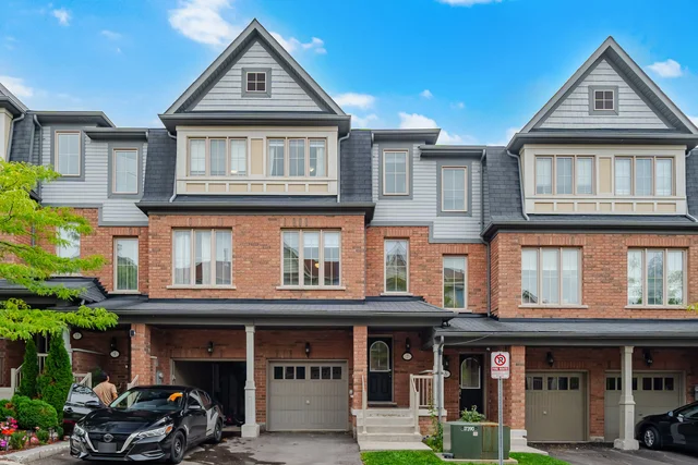 7 Cedar Lake Crescent, Brampton - photo 2