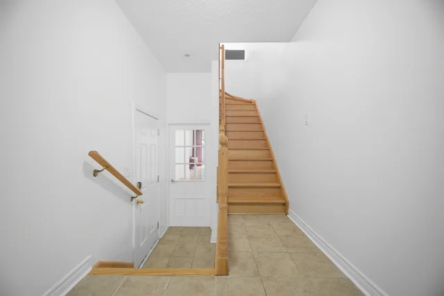 7 Cedar Lake Crescent, Brampton - photo 38