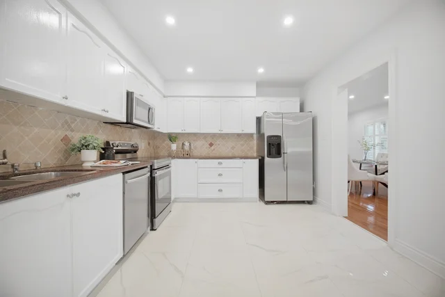 159 Monte Carlo Drive, Woodbridge - photo 14