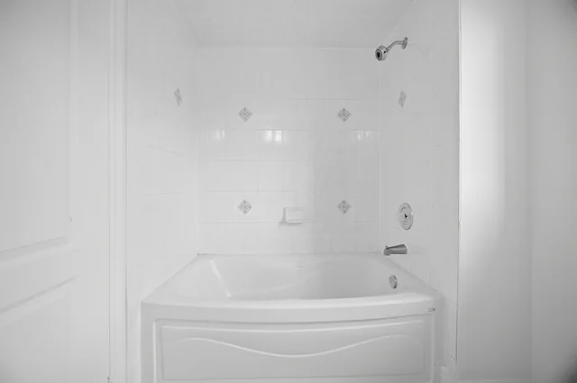 159 Monte Carlo Drive, Woodbridge - photo 43
