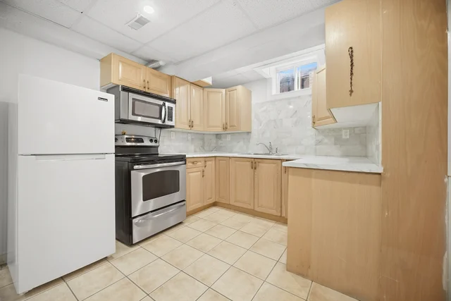 159 Monte Carlo Drive, Woodbridge - photo 46