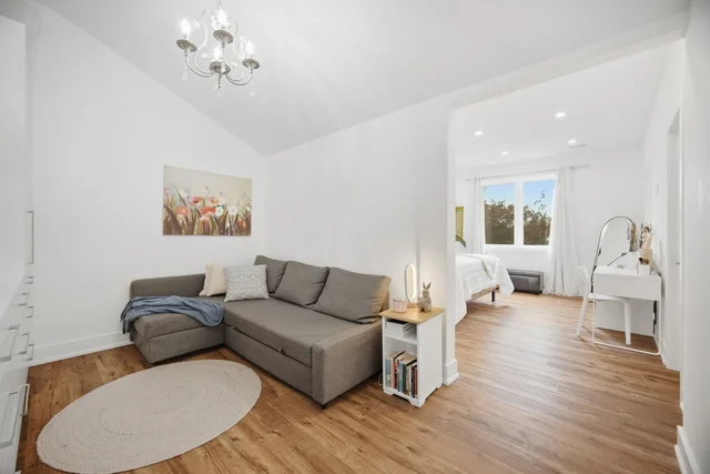 45 Furnival Road, East York - photo 38