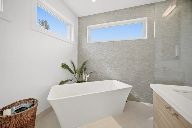 45 Furnival Road, East York - photo 47