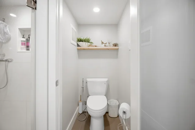 45 Furnival Road, East York - photo 67