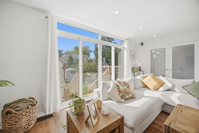 45 Furnival Road, East York - photo 69