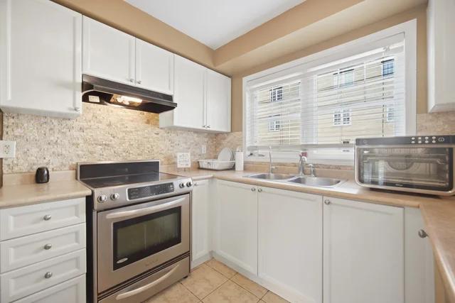 2413 Coho Way, Oakville - photo 16