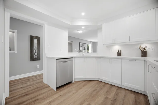 5318 Bushelgrove Circle, Mississauga - photo 19