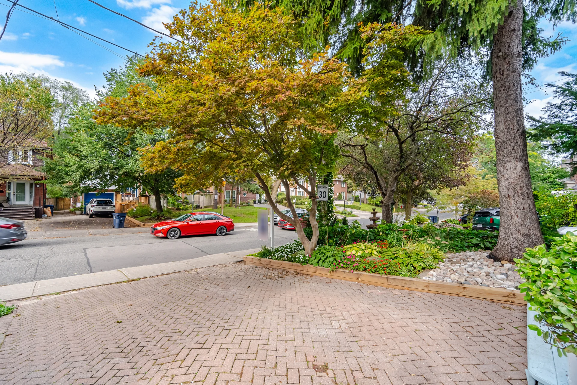 219 Broadway Avenue, Toronto - photo 4