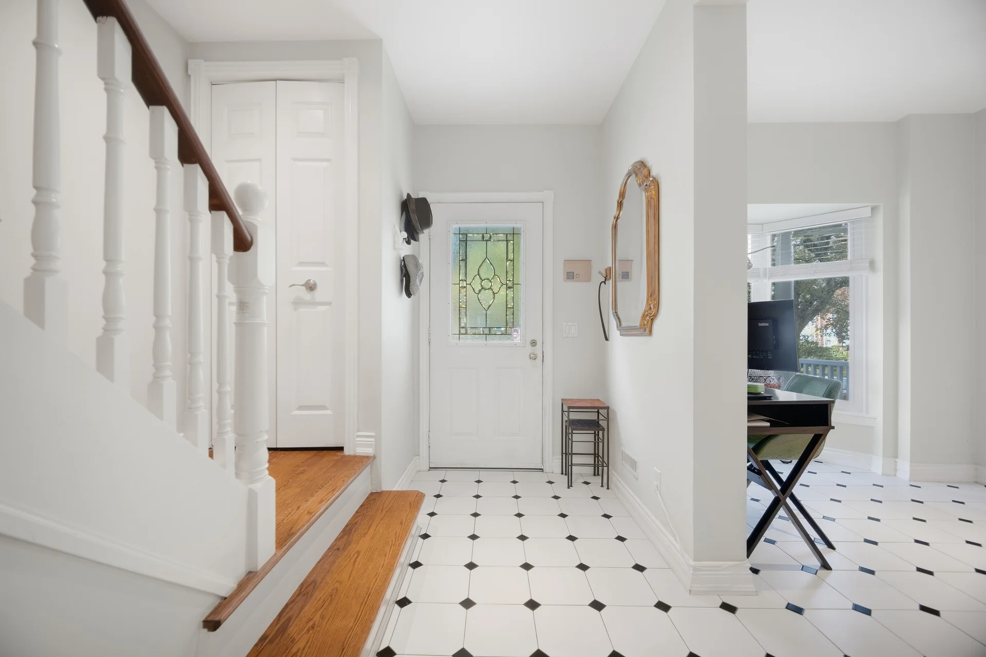 219 Broadway Avenue, Toronto - photo 9