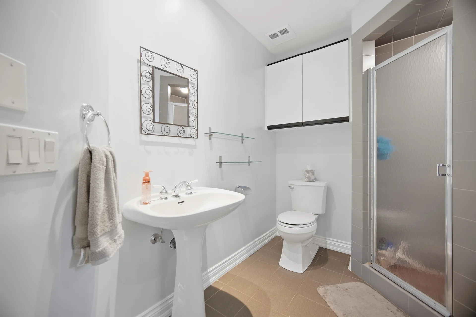 219 Broadway Avenue, Toronto - photo 34