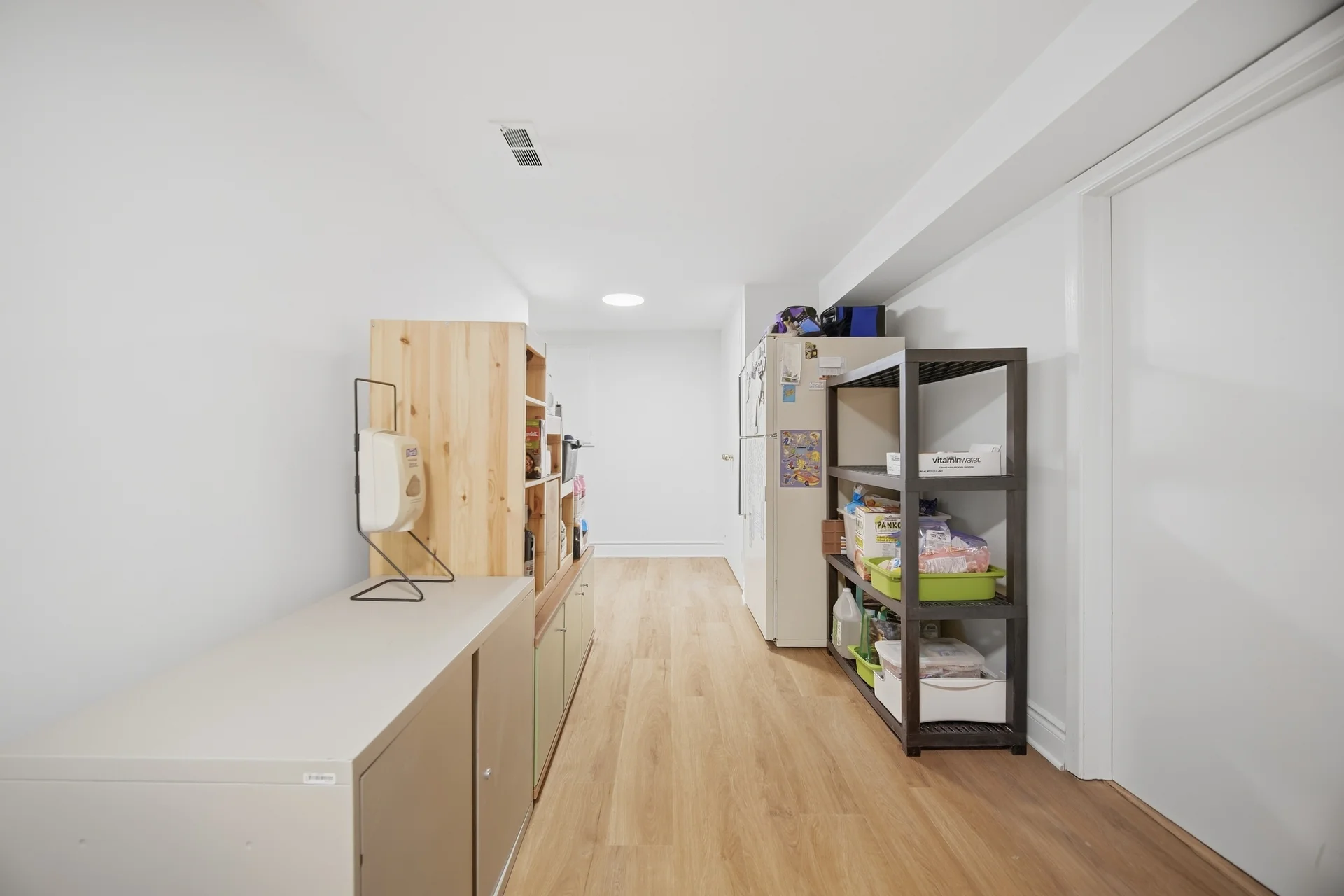219 Broadway Avenue, Toronto - photo 58