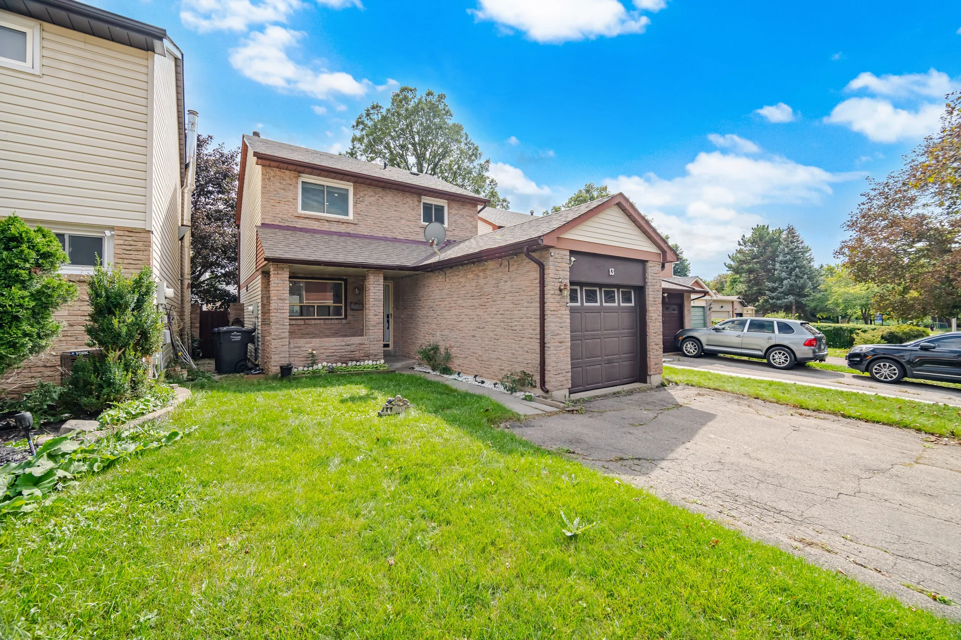 13 Dalzell Avenue, Brampton - photo 5
