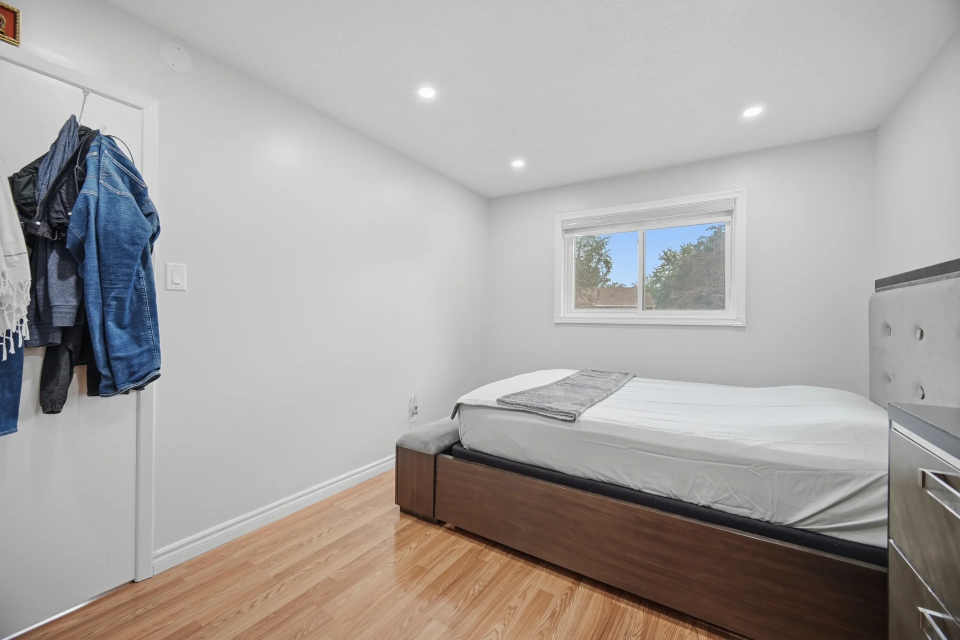 13 Dalzell Avenue, Brampton - photo 23