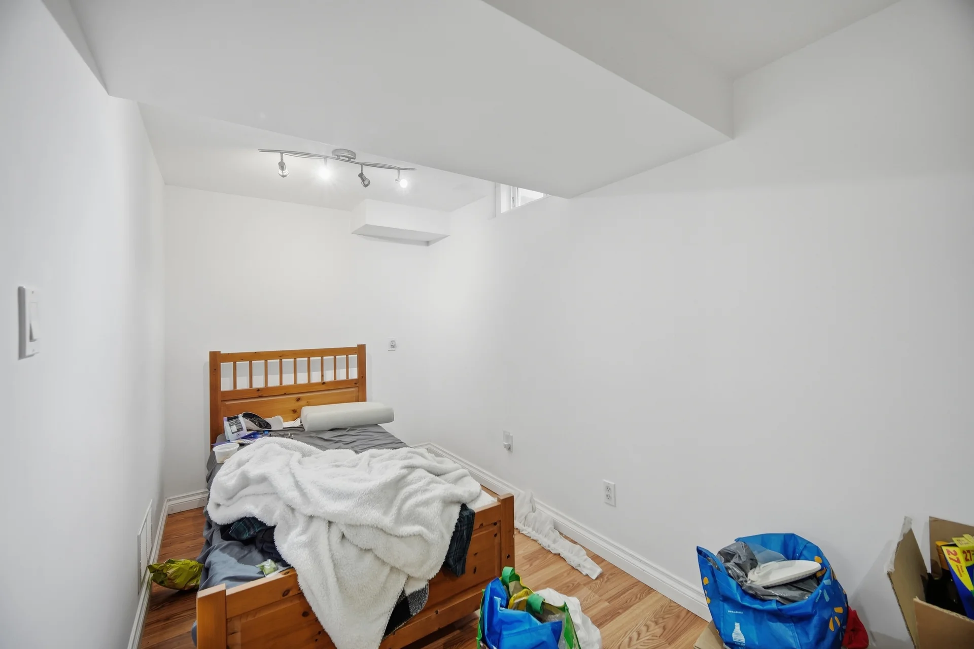 13 Dalzell Avenue, Brampton - photo 36