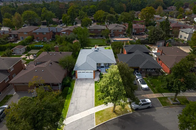 28 Eldorado Court, Toronto - photo 4