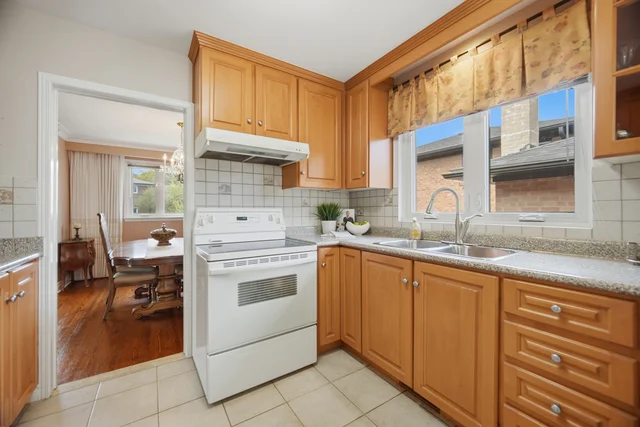 28 Eldorado Court, Toronto - photo 34