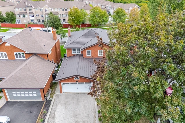129 Bankview Circle, Etobicoke - photo 4