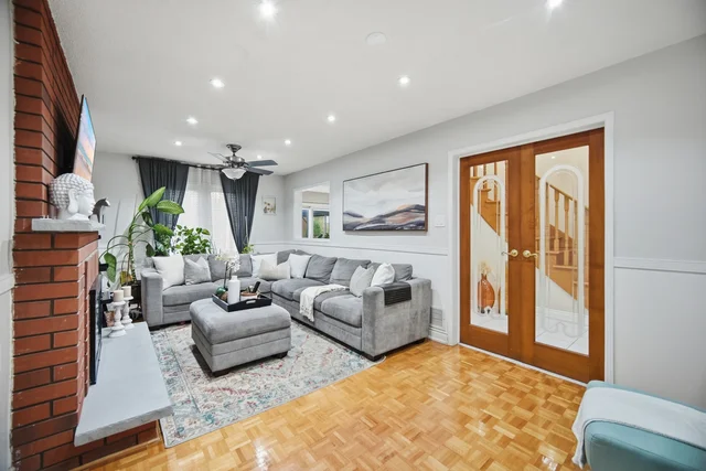 129 Bankview Circle, Etobicoke - photo 23