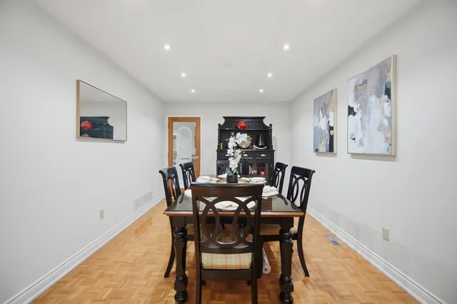 129 Bankview Circle, Etobicoke - photo 33