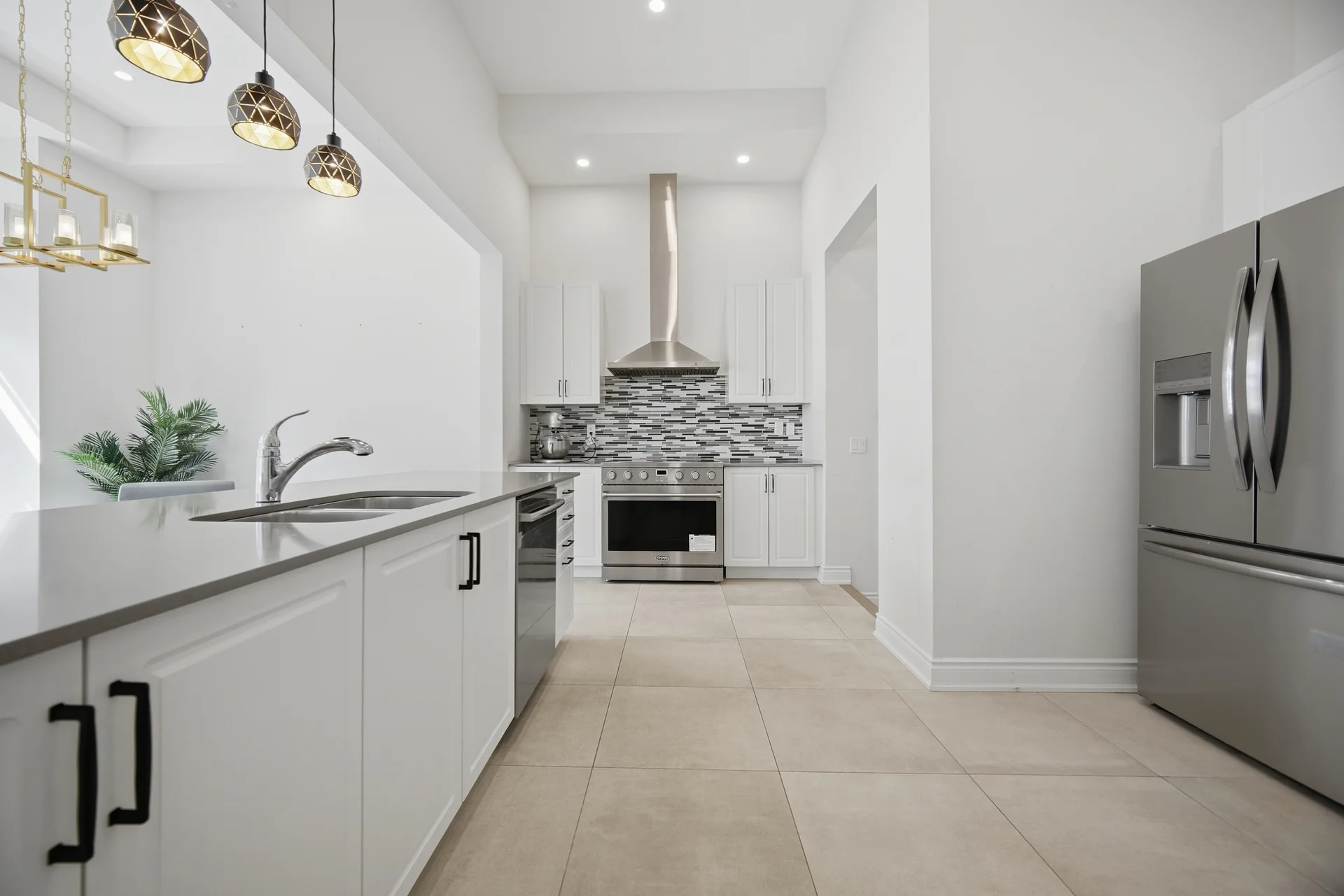 1400 Yellow Rose Circle, Oakville - photo 14