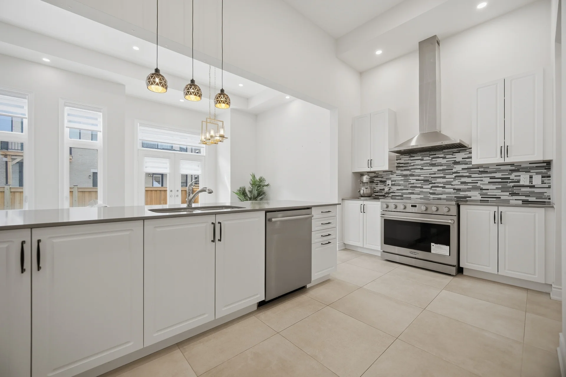 1400 Yellow Rose Circle, Oakville - photo 18