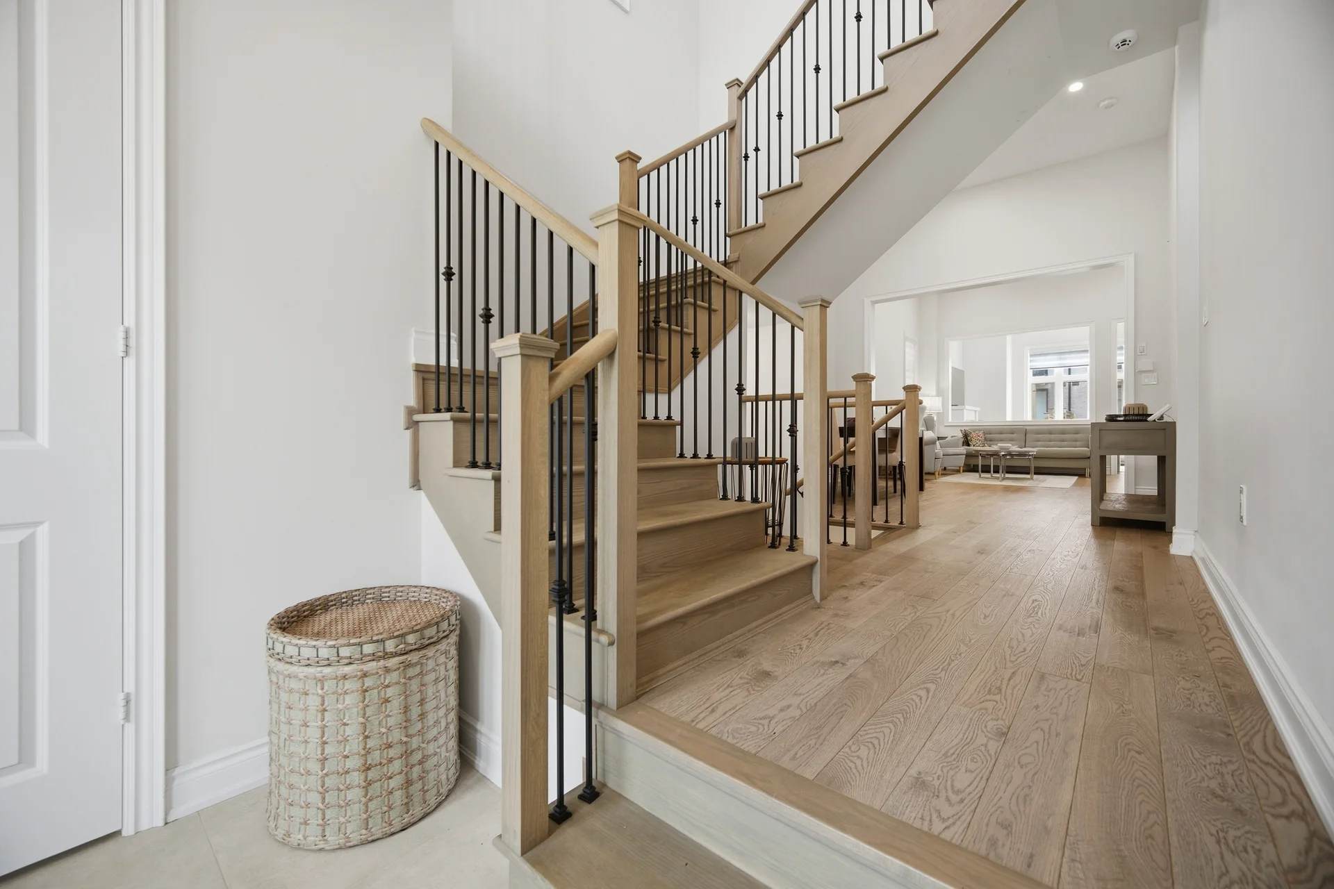 1400 Yellow Rose Circle, Oakville - photo 32