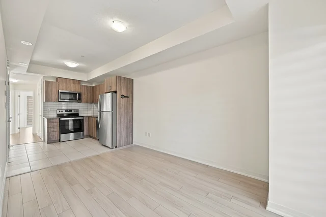 #4-235 McLevin Avenue, Scarborough - photo 5