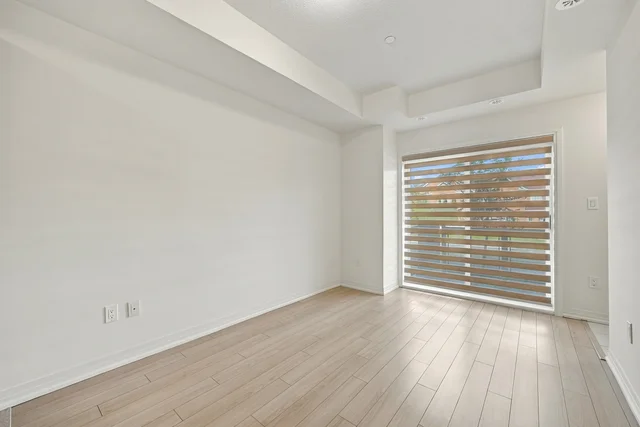 #4-235 McLevin Avenue, Scarborough - photo 7