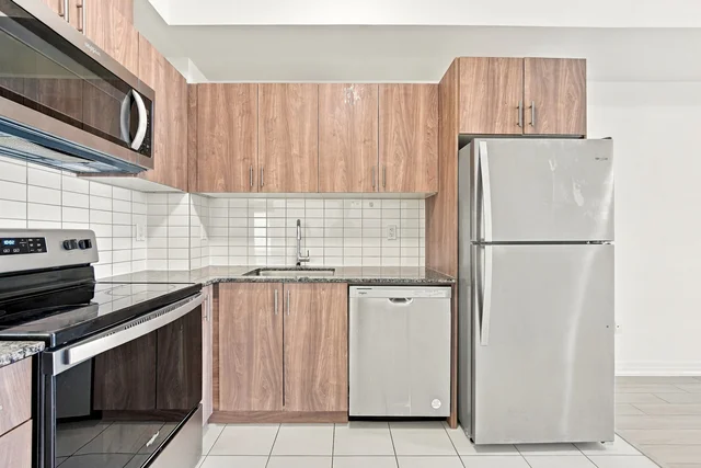 #4-235 McLevin Avenue, Scarborough - photo 13