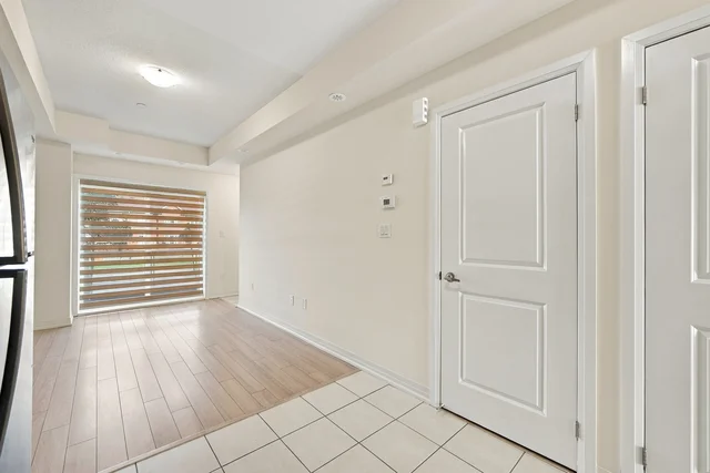 #4-235 McLevin Avenue, Scarborough - photo 14