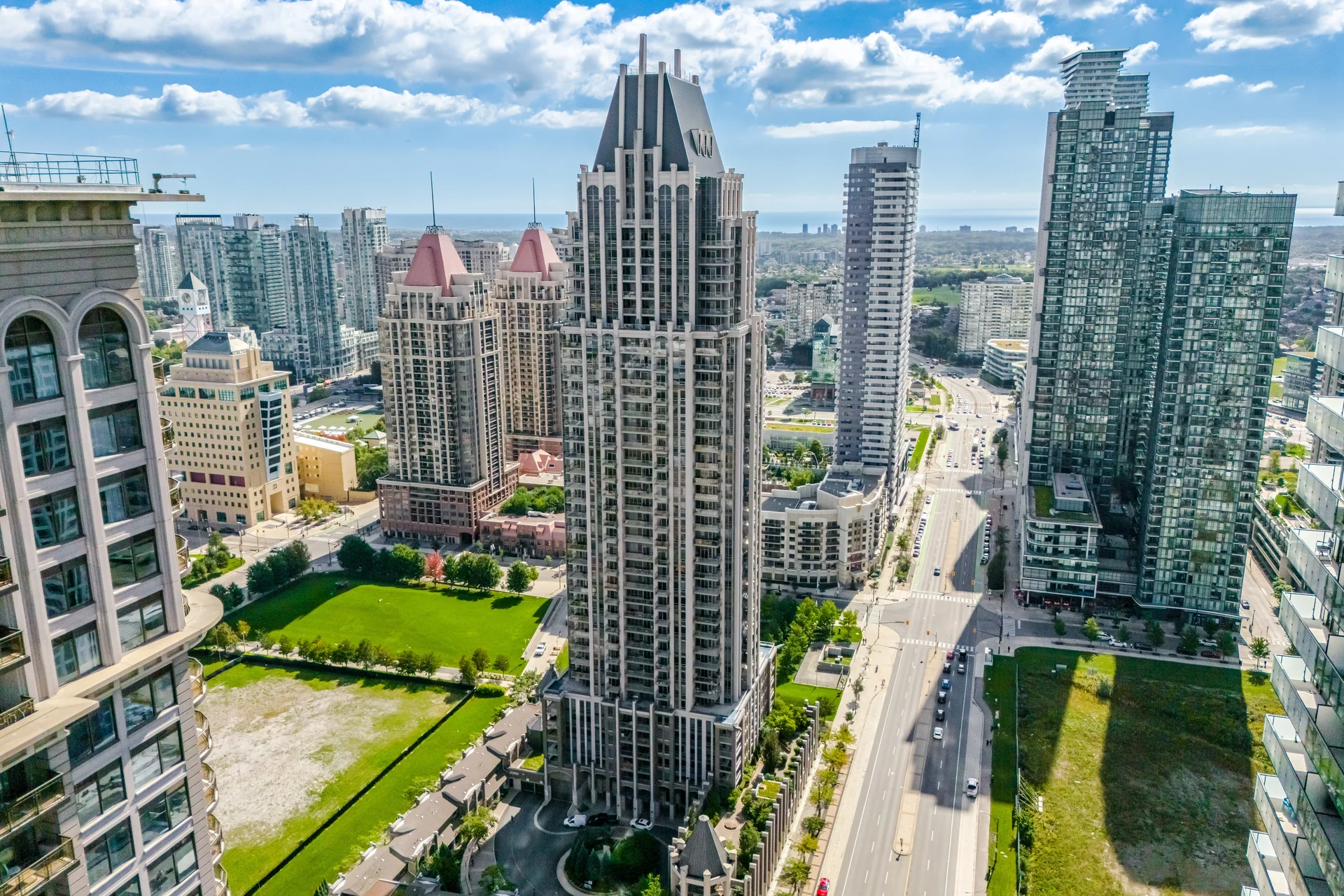 #406-388 Prince of Wales Drive, Mississauga - photo 2