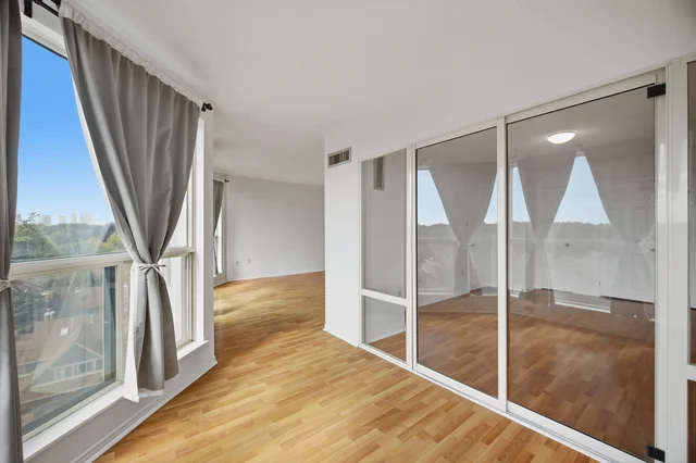 #808-2155 Burnhamthorpe Road West, Mississauga - photo 25