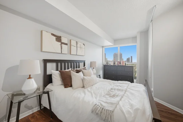 #1807-18 Yonge Street, Toronto - photo 21