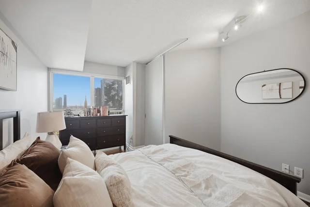 #1807-18 Yonge Street, Toronto - photo 22