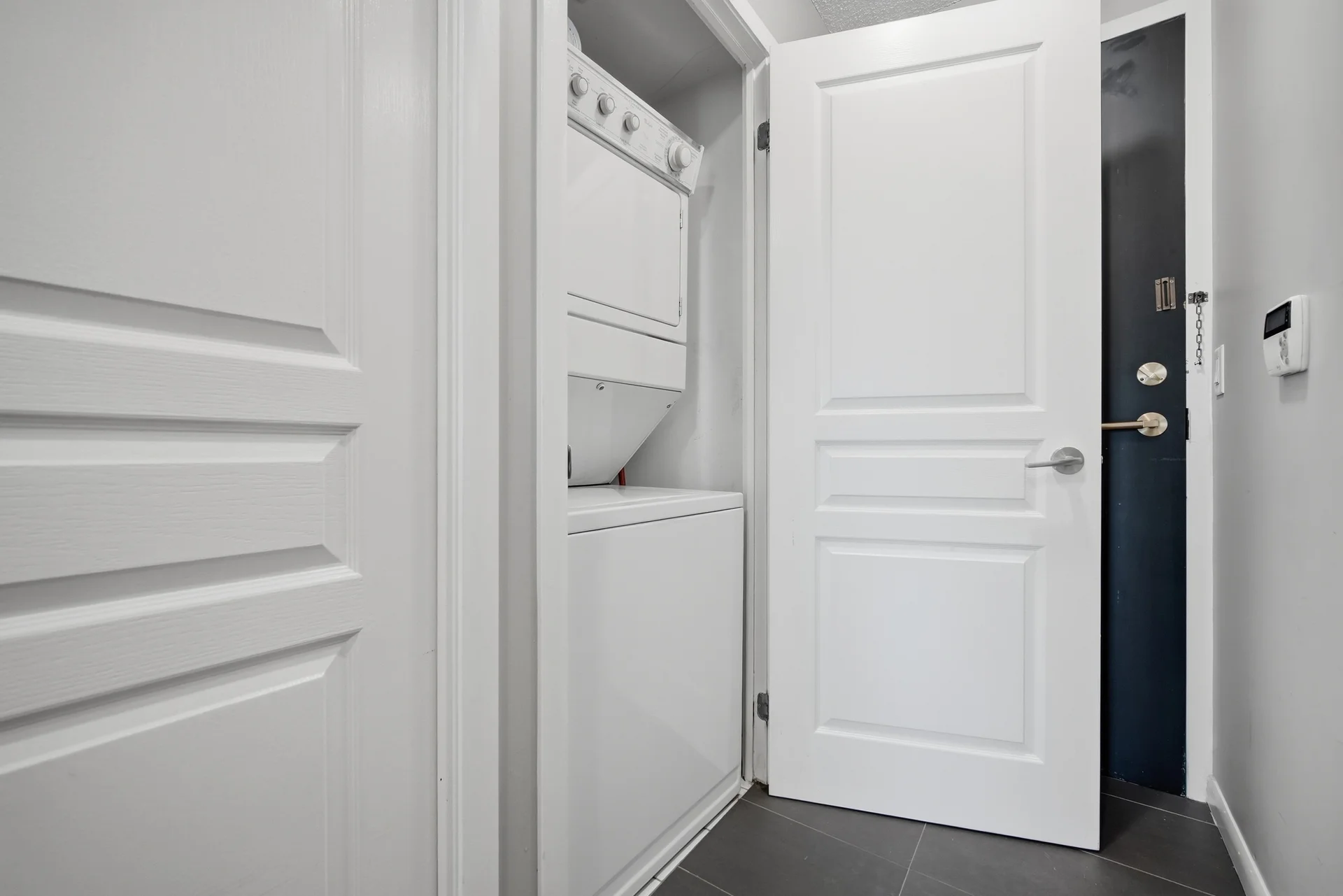 #1807-18 Yonge Street, Toronto - photo 30