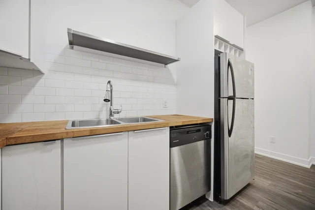 67 West Avenue North, Hamilton - photo 8