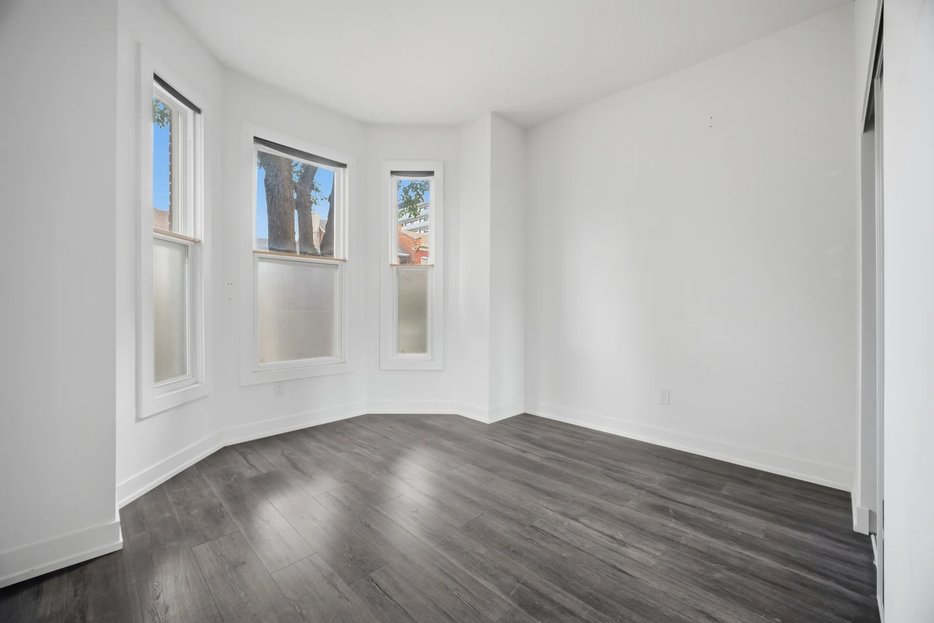 67 West Avenue North, Hamilton - photo 13