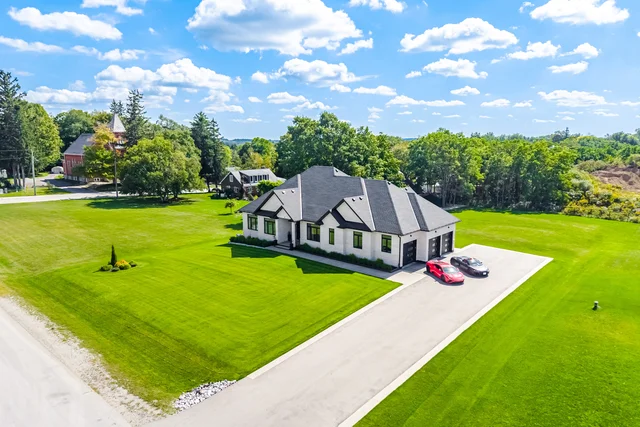 56 Augustus Street, Brant - photo 9
