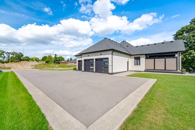 56 Augustus Street, Brant - photo 18