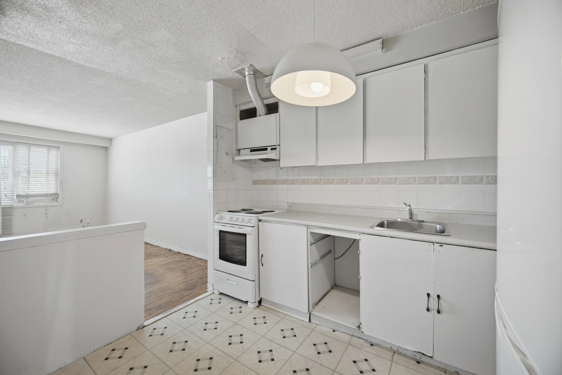 1169 Lakeshore Road East, Mississauga - photo 15